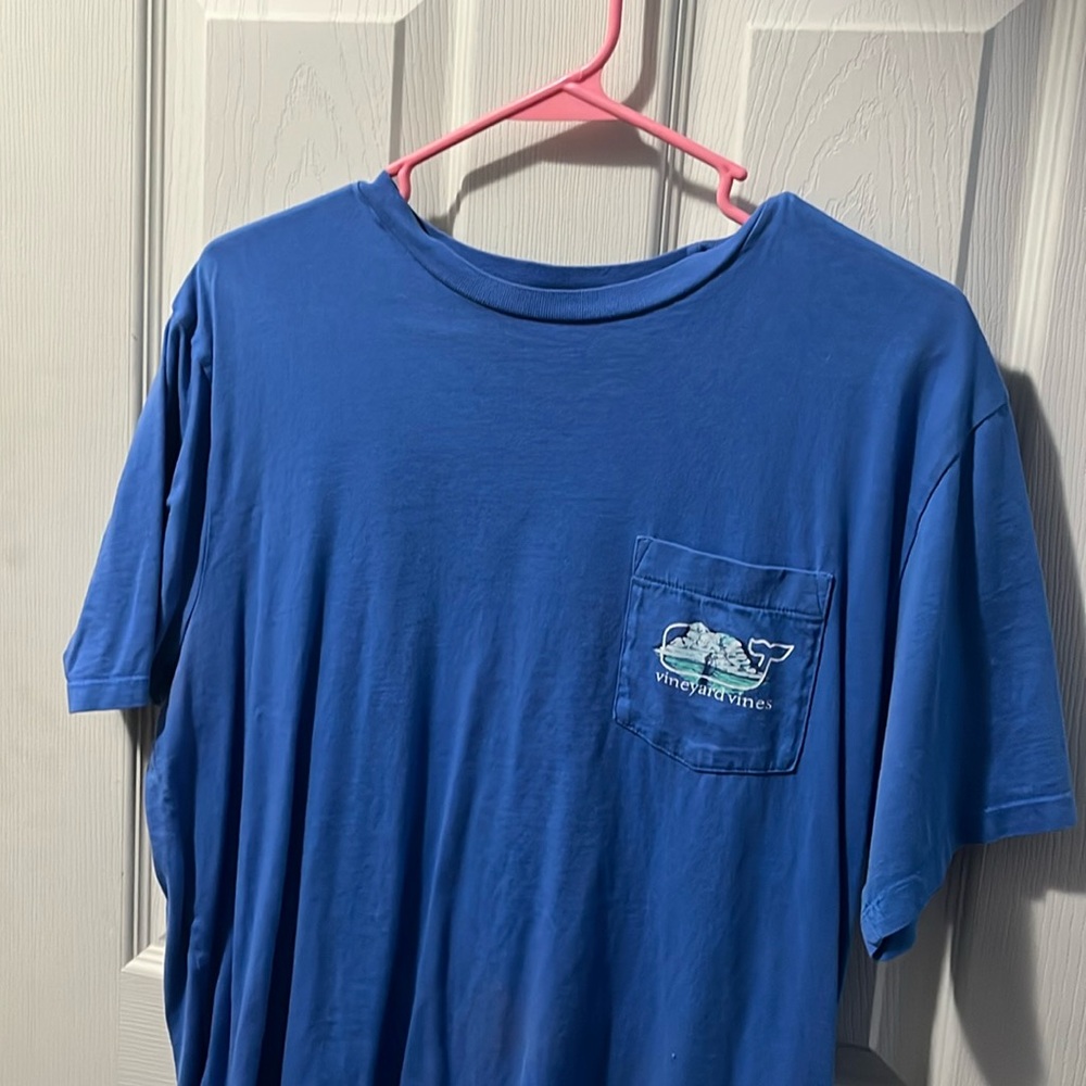Vineyards Vines short sleeve men’s Size medium Like new